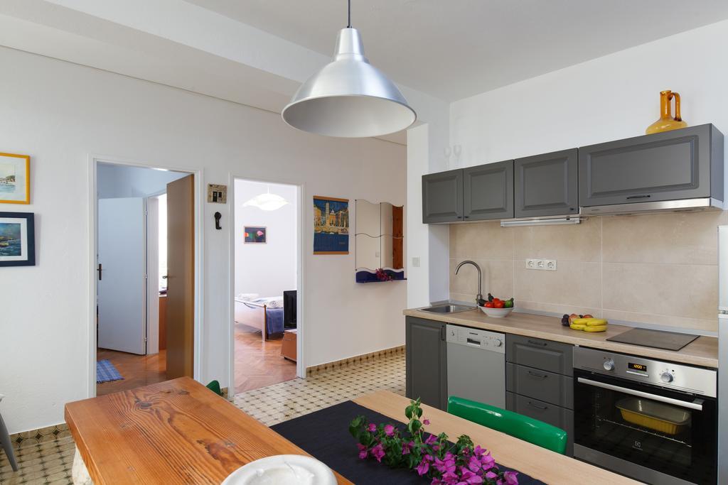 Apartment Dubica Hvar Town Esterno foto